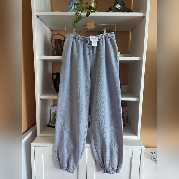 American Eagle AE High -Waisted Baggiest Fleece Jogger - Picture 1 of 3
